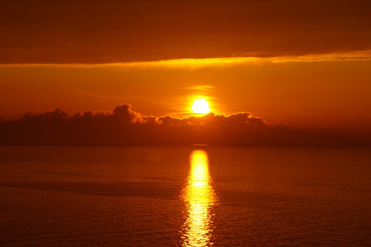絶景　焼尻島の夕暮れ