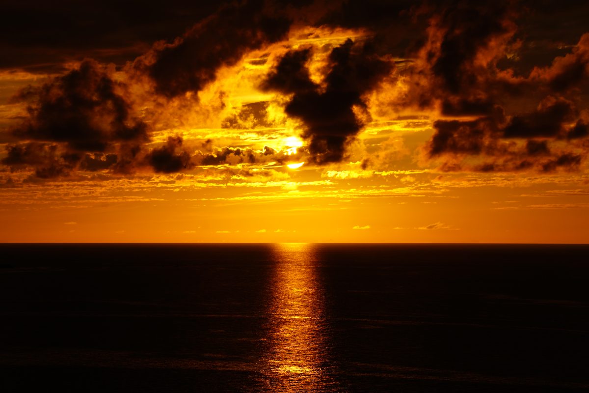 絶景の夕陽を　焼尻島