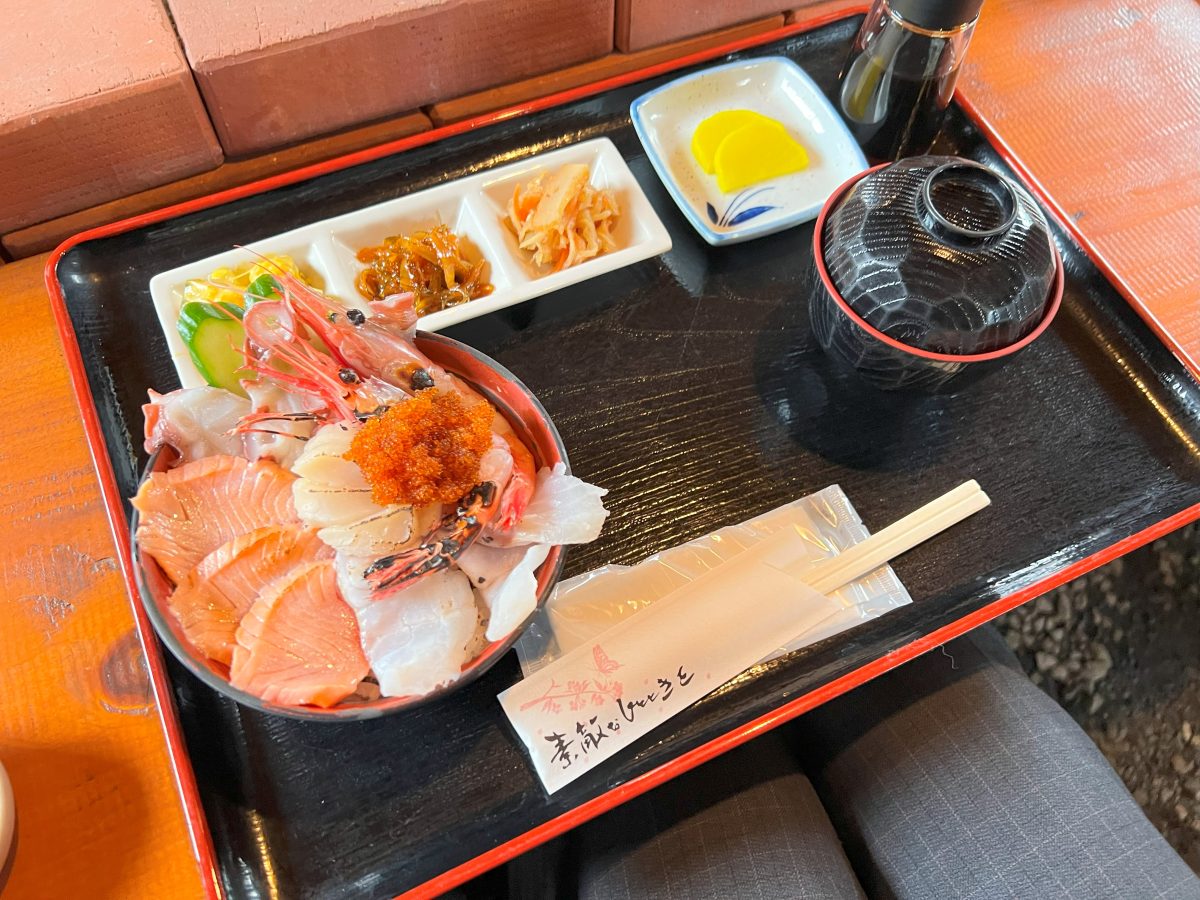 海の恵みをそのまま味わう一杯。