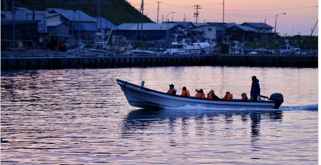 「ケイマフリ号」でのボートクルーズ。@teuri.jp
